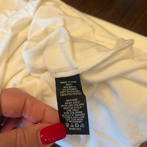 Vince Camuto Cream Sleeveless Draped Top, with sheer shoulder, Size Medium - Picture 8 of 10